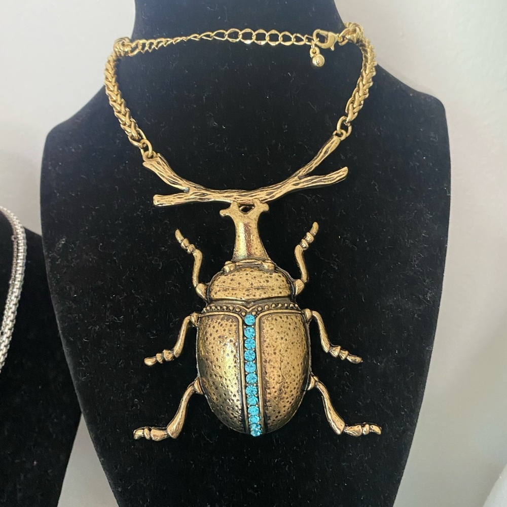 Gold and Blue Beetle Pendant Necklace - Picture 4 of 4